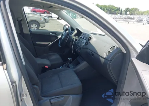 2013 Volkswagen Tiguan S from USA, damaged, VIN WVGAV3AX3DW605826